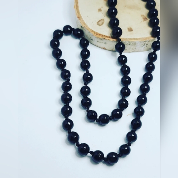Black Agate Unisex Beaded necklace 8 mm - Picture 2 of 5